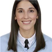 Me llamo Lydia y estoy graduada en Filología Hispánica. Soy responsable, comprometida, empática y con vocación por la enseñanza